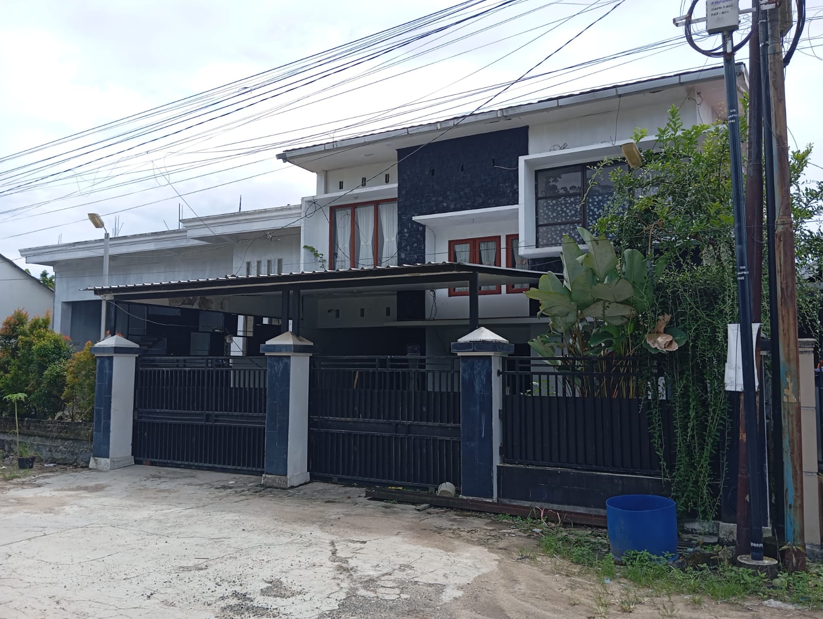 Rumah di Jalan Peramuan Landasan Ulin