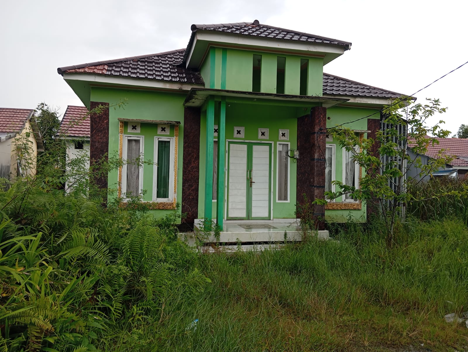 Rumah di Manarap